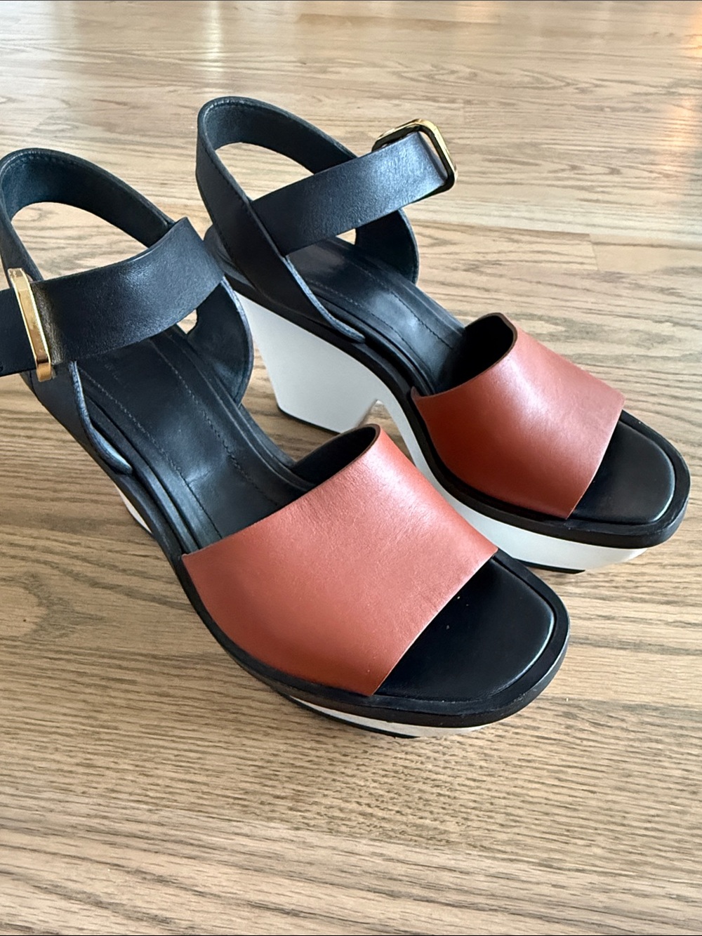 Marni Two-Tone Black and chestnut brown Platform Sandals